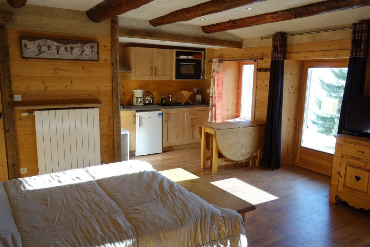 La Chambre Du Moulin Villard-sur-Doron Exteriör bild